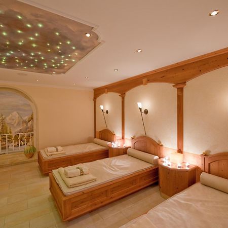 Hotel Jagdhof Bed & Breakfast Обергургл Екстериор снимка