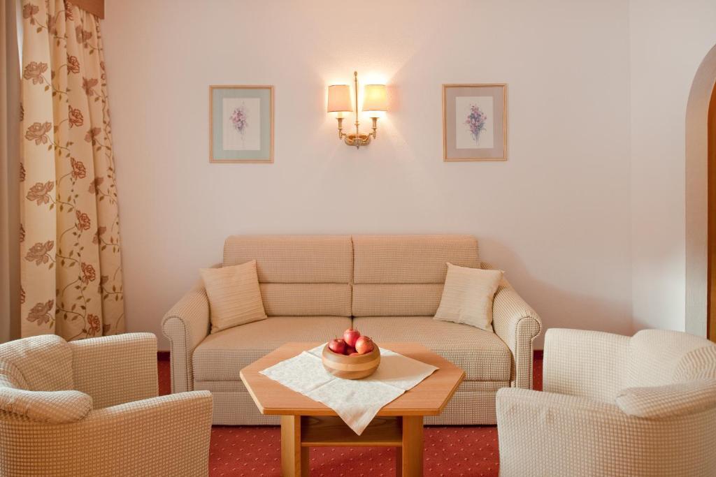 Hotel Jagdhof Bed & Breakfast Обергургл Стая снимка