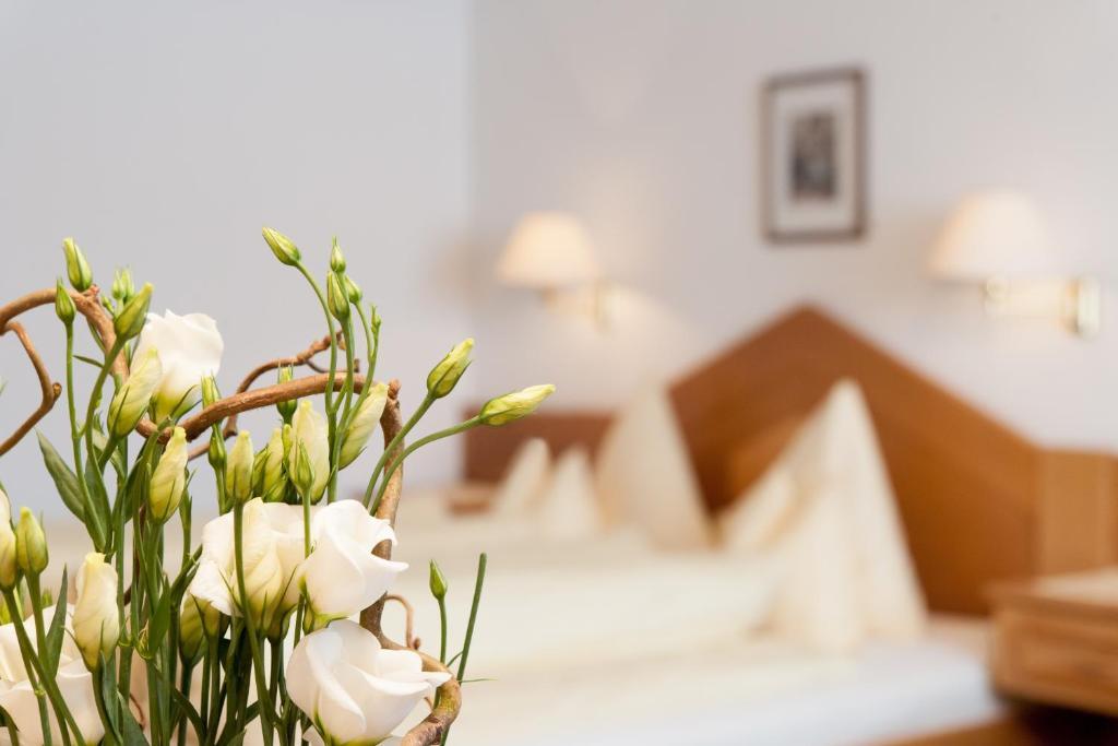 Hotel Jagdhof Bed & Breakfast Обергургл Стая снимка